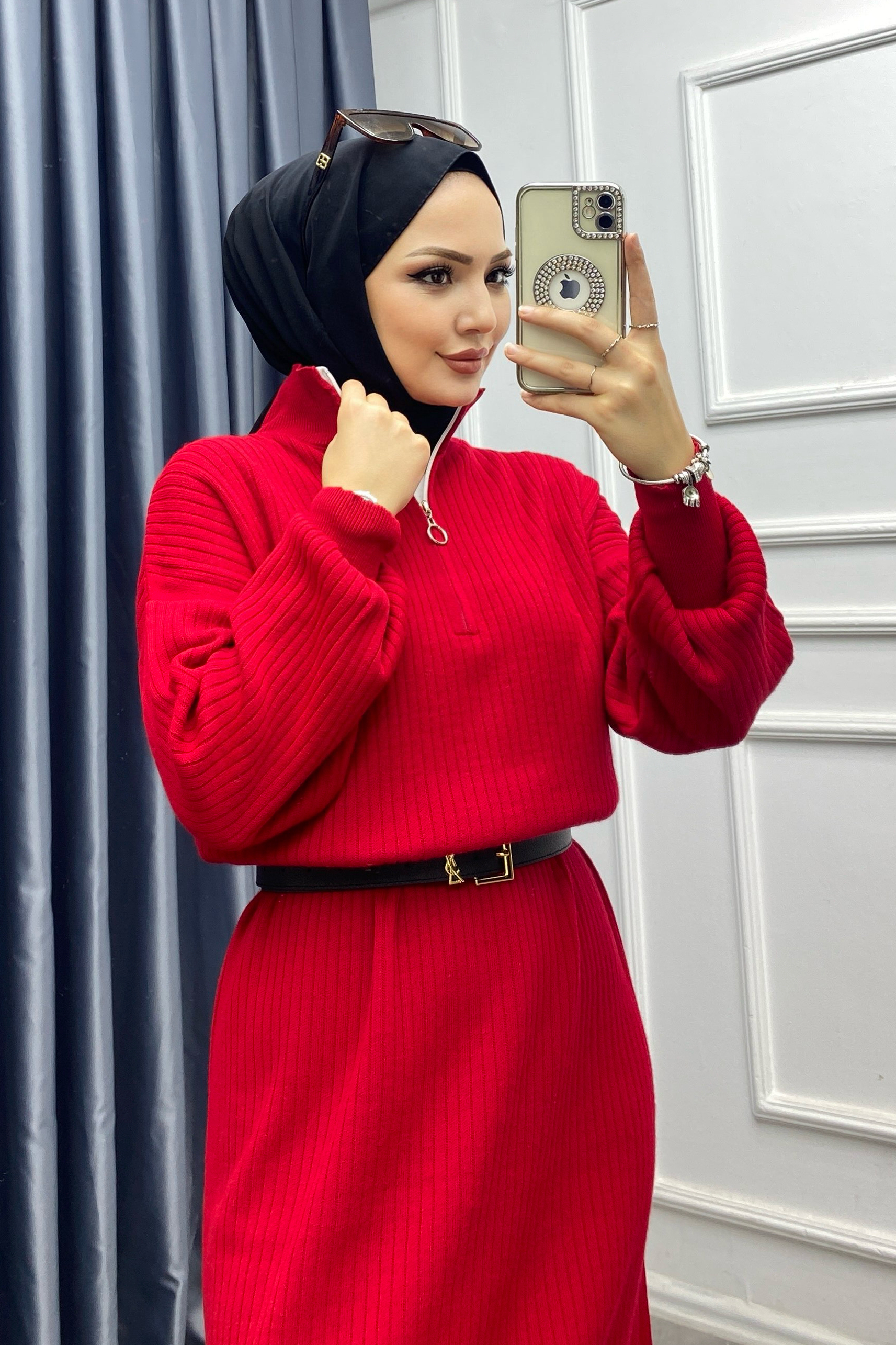 Yakası Fermuarlı Elbise Kırmızı