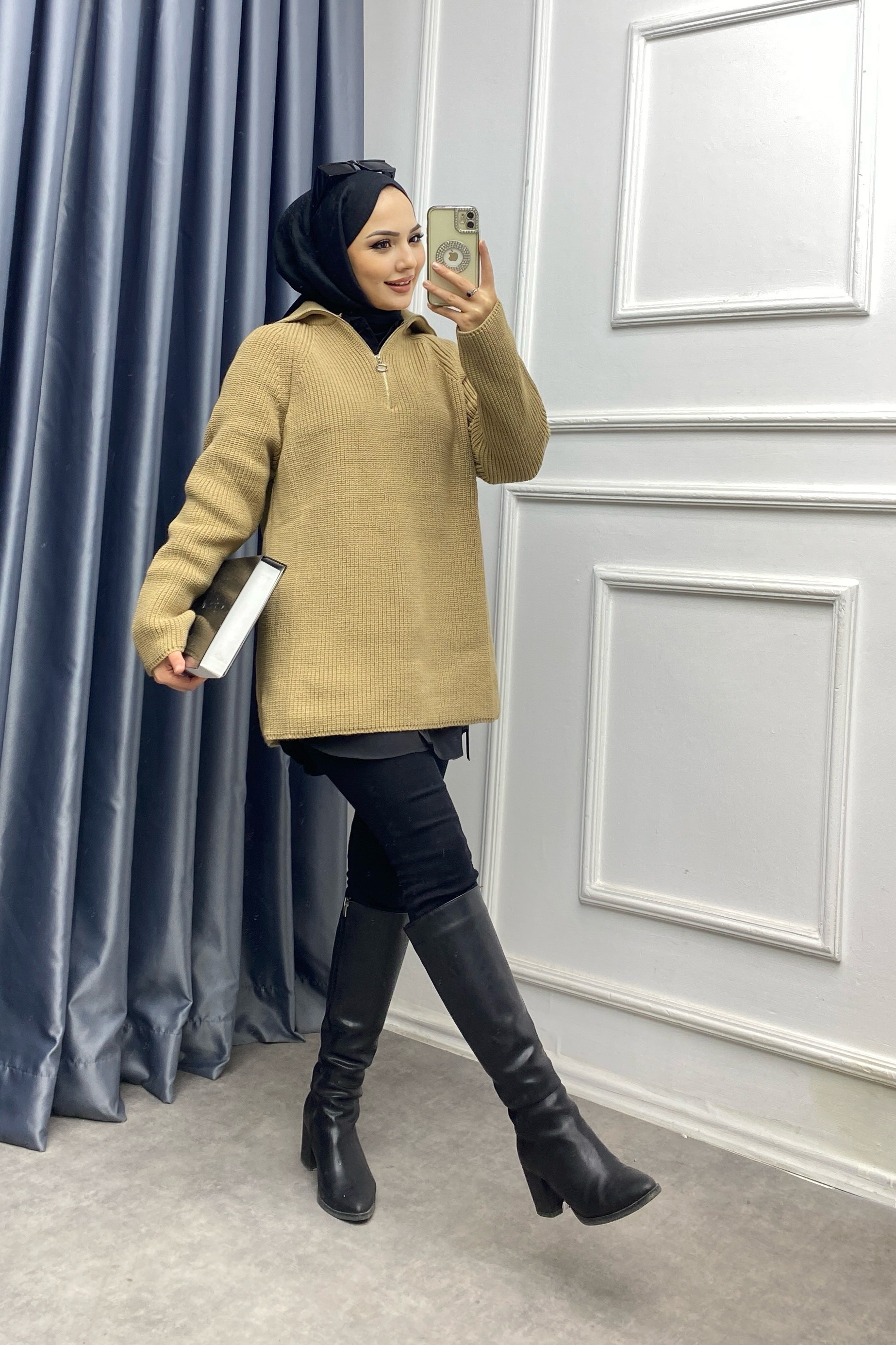 Yakası Fermuarlı Triko Tunik Camel