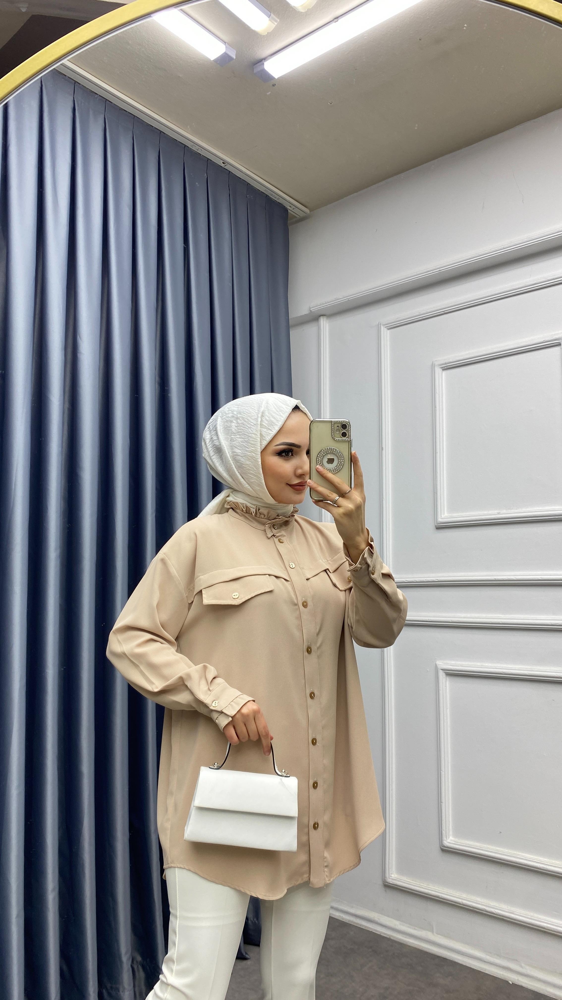 Yakası Fırfır Detaylı Tunik Bej