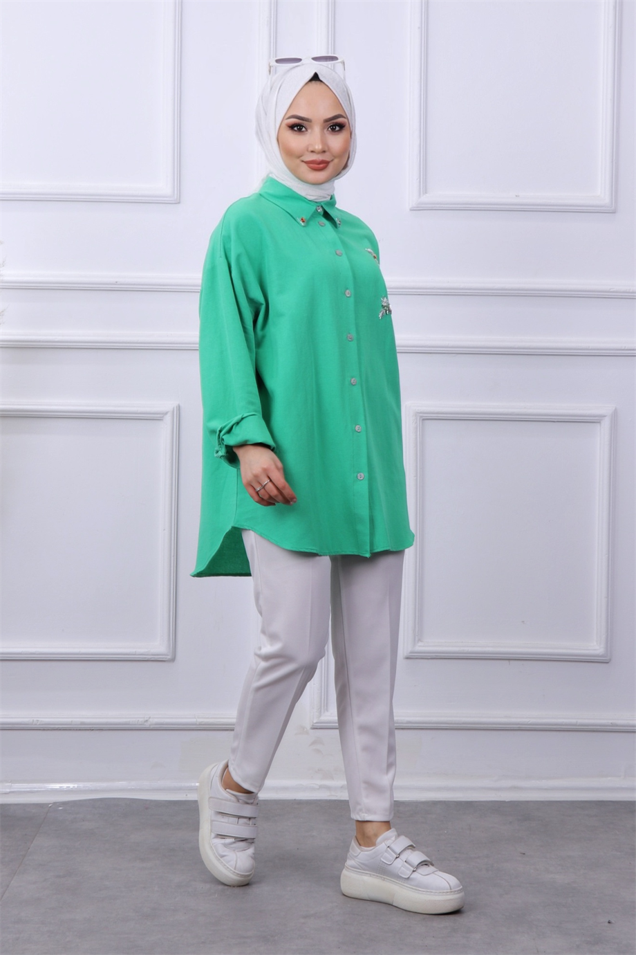 Yakası Taşlı Tunik Yeşil