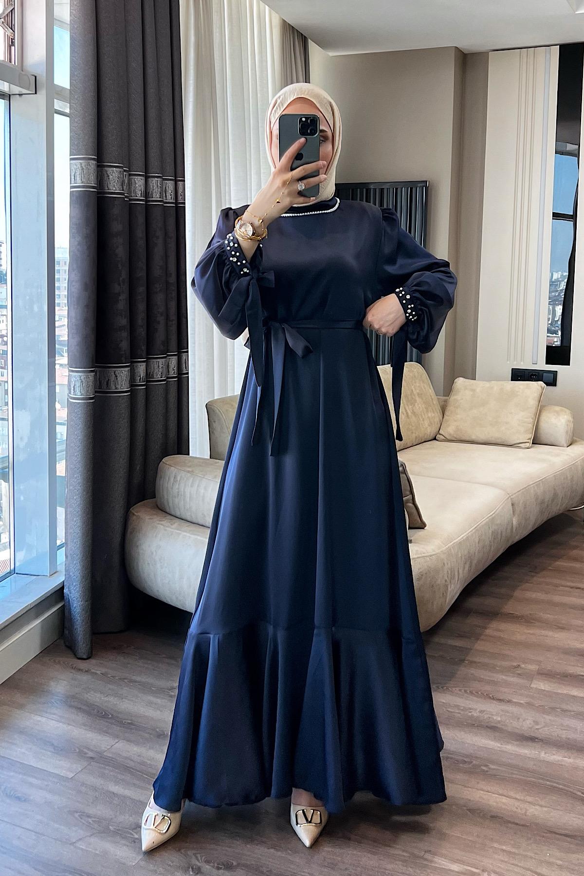 Yakası Ve Kolu Taşlı Saten Elbise Lacivert
