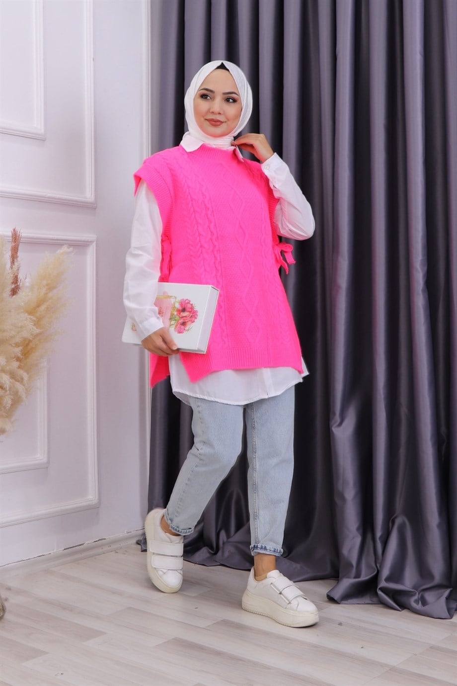 Yanları Bağcıklı Süveter Fosfor Pembe