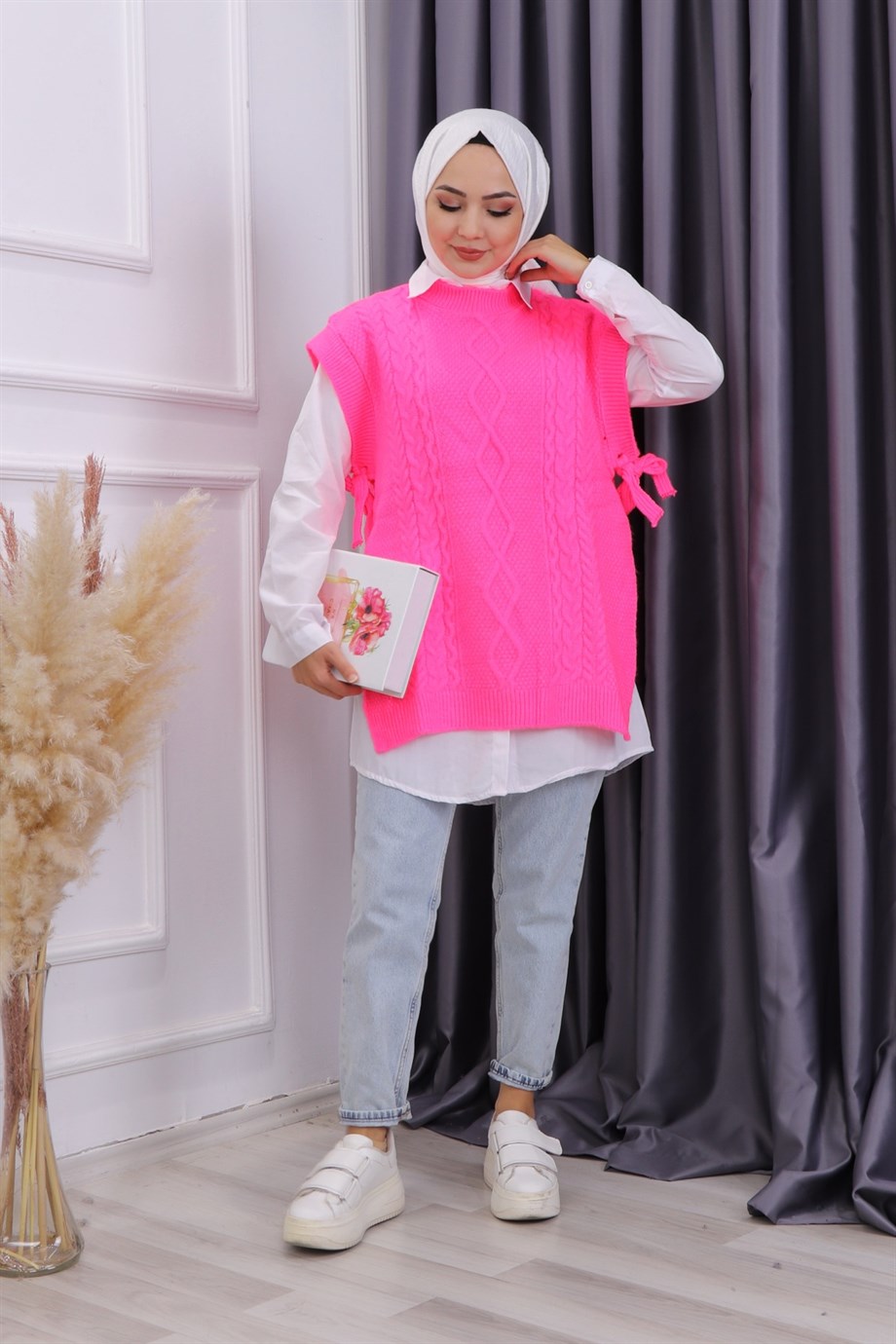 Yanları Bağcıklı Süveter Fosfor Pembe