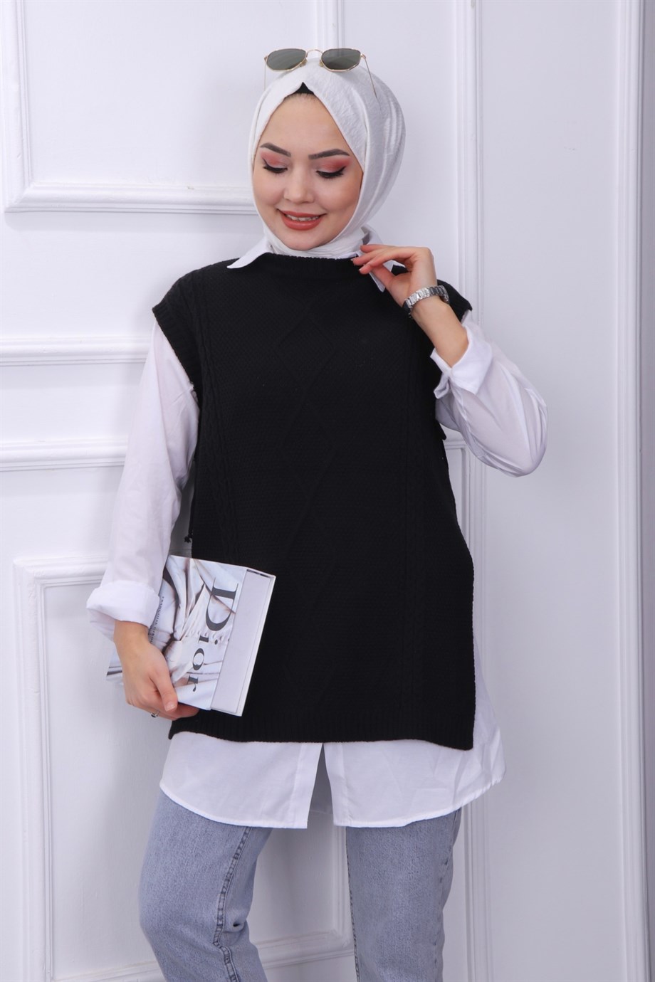 Yanları Bağcıklı Süveter Siyah