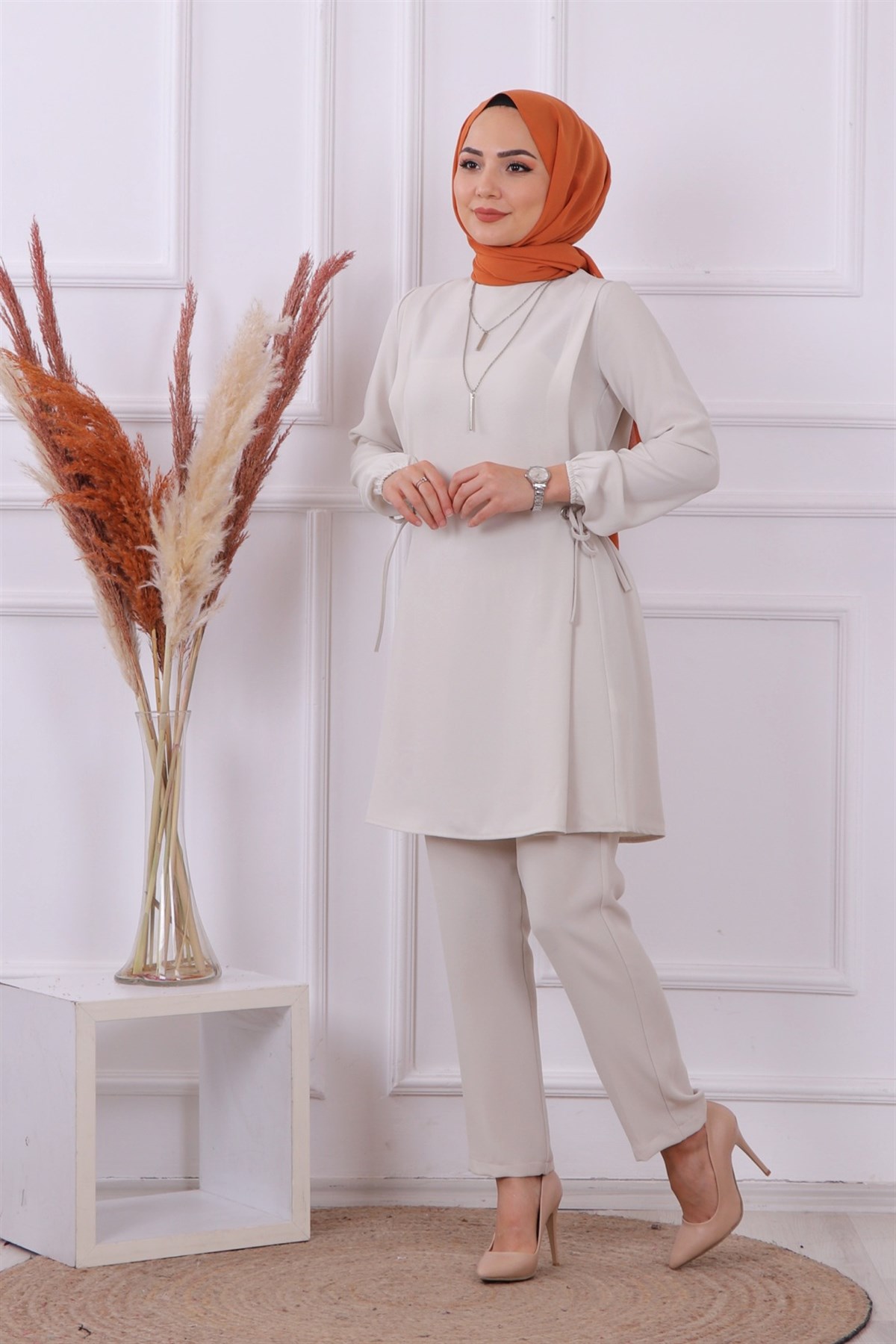 Yanları Bağcıklı Takım Taş