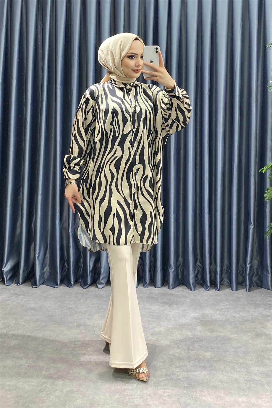 Zebra Desen Saten Tunik Siyah