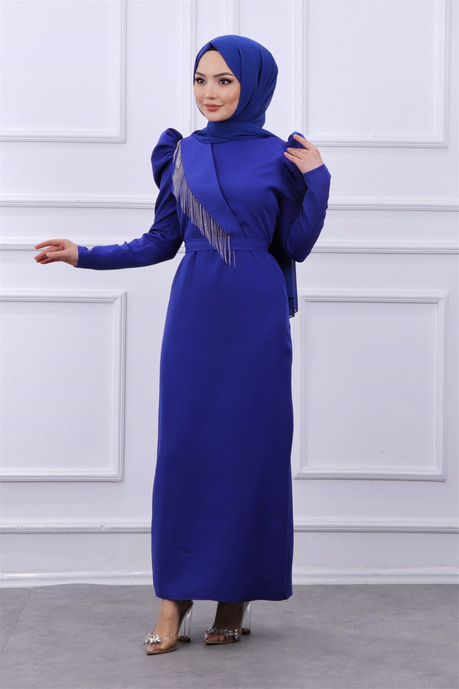 Zincir Detaylı Elbise Saks