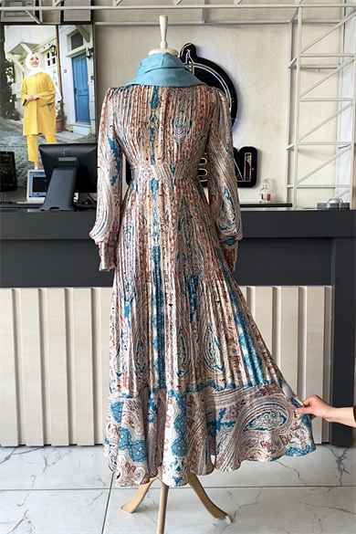 Dijital Baskılı Pileli Saten Elbise