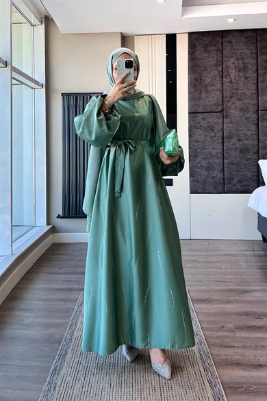 Üzeri Taş Detay Saten Elbise Yeşil