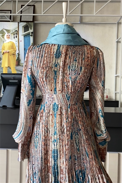 Dijital Baskılı Pileli Saten Elbise