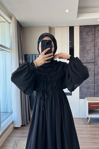 Yakası Ve Kolu Lastikli Şifon Elbise Siyah