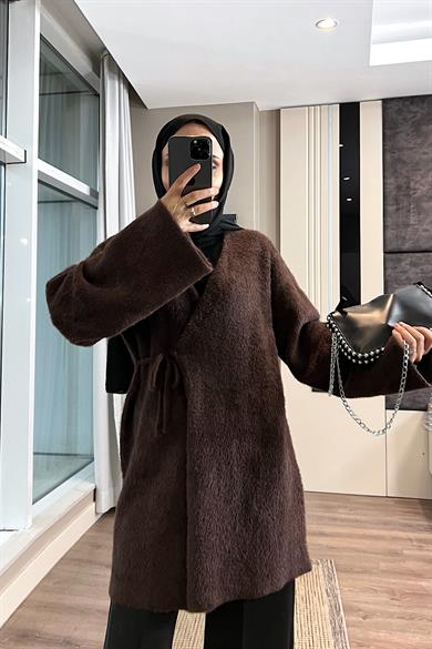 İçten Bağlama Detaylı Yumoş Hırka Kahverengi