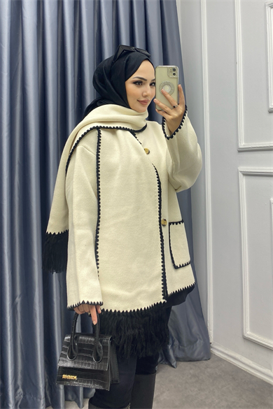 Atkı Detaylı Çelik Örgü Hırka Bej