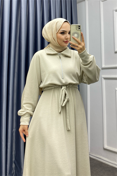Beli Bağcıklı Yakası Fermuarlı Elbise Bej