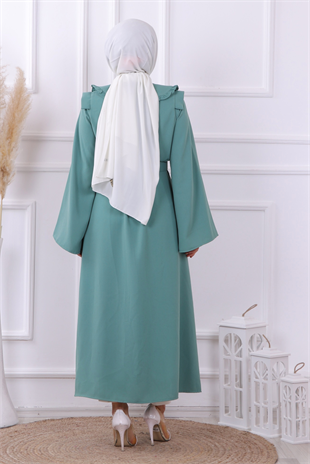 Bronş Detaylı Elbise Yeşil