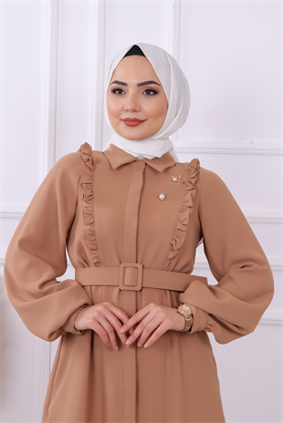 Bronşlu Elbise Camel