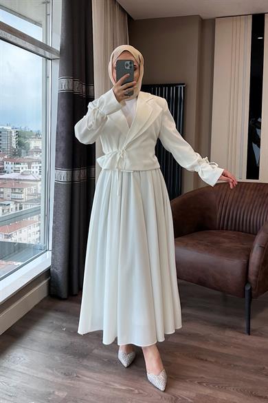 Çift Yakalı Takım Beyaz