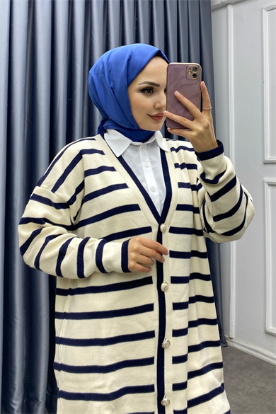 Çizgili Gold Düğmeli Hırka Krem