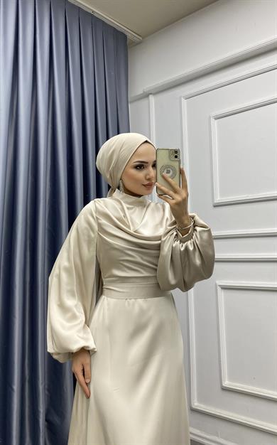 Degaje Yaka Saten Elbise Krem