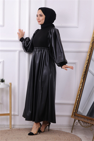 Deri Detaylı Elbise