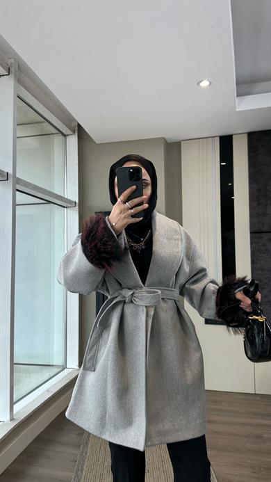 Kolu Kürklü Astarlı Kaşe Kaban Gri