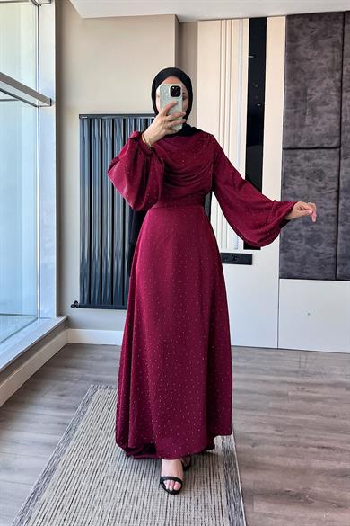 Degaje Yaka Taşlı Saten Elbise Bordo