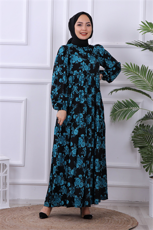 Kendi Siyah Üzeri Mavi Çicekli Elbise
