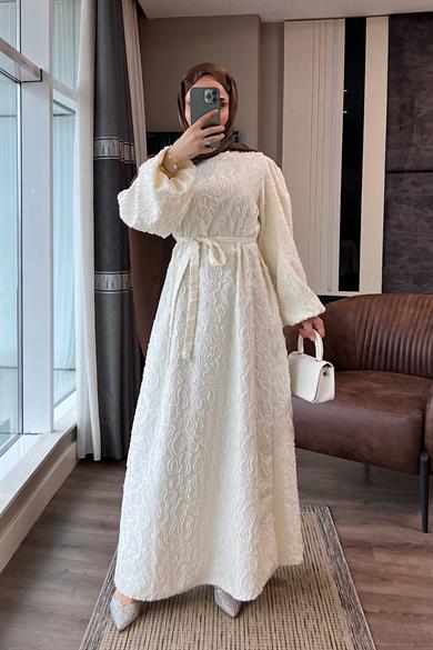 Kendinden Kabartma Desen Elbise Krem