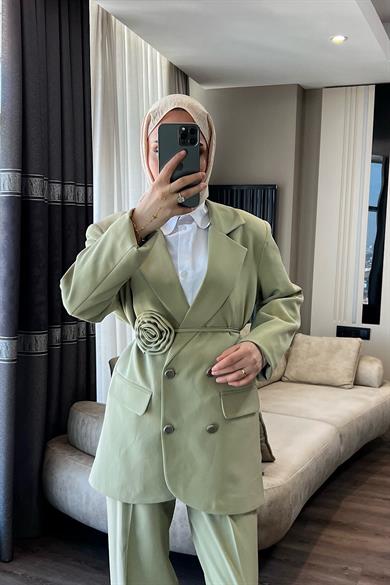 Kuşağı Gül Detaylı Takım Yeşil 