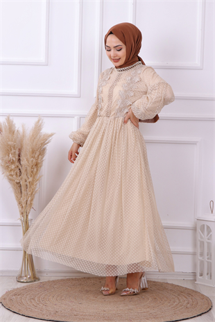 Msr Dantel Detaylı Ponponlu Elbise Krem