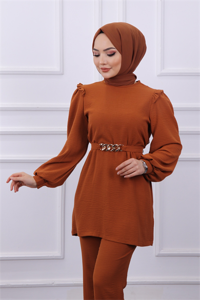 Omuzları Fırfırlı Takım Taba