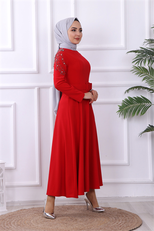 Omuzu İncili Elbise Kırmızı