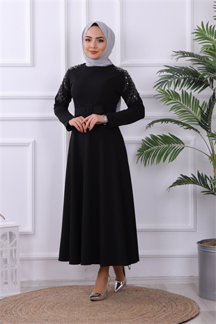 Omuzu İncili Elbise Siyah