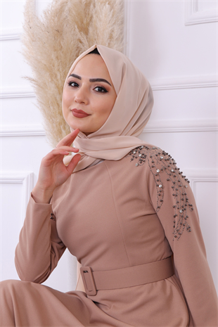 Omuzu İncili Elbise Vizon