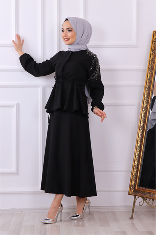Omuzu Taşlı Takım Siyah