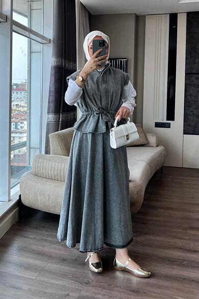 Önden Fermuarlı Denim Yelekli Etekli Takım