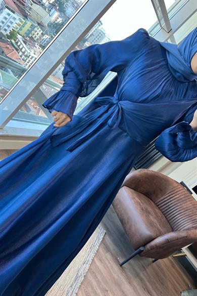 Önü Bağlamalı Elbise 