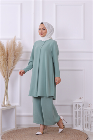 Önü Pat Detaylı Takım Mint Yeşili