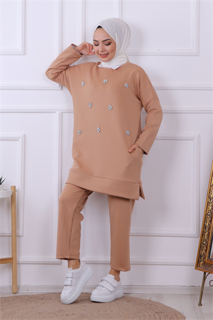 Önü Taş Detaylı Takım Camel