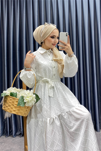 Papatya Taşlı Desenli Elbise