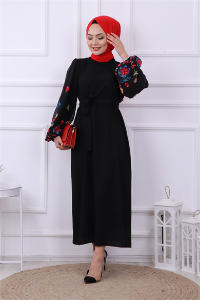 Şifon Kol Çicek İşlemeli  Elbise