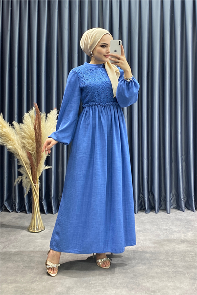 Üzeri Dantel Elbise Mavi