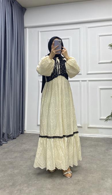 Üzeri Dantel Fisto Elbise Krem