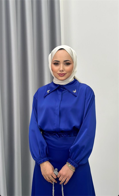 Yakası Broşlu Saten Gömlek Saks Mavisi