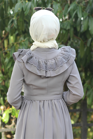 Yakası Dantelli Elbise Gri