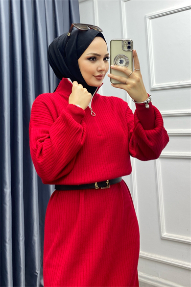 Yakası Fermuarlı Elbise Kırmızı