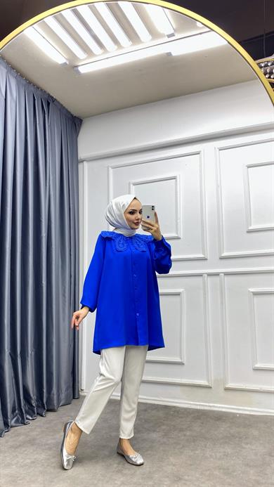 Yakası Güpürlü Tunik Saks