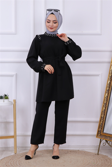 Yakası Ve Omuzu İncili Takım Siyah