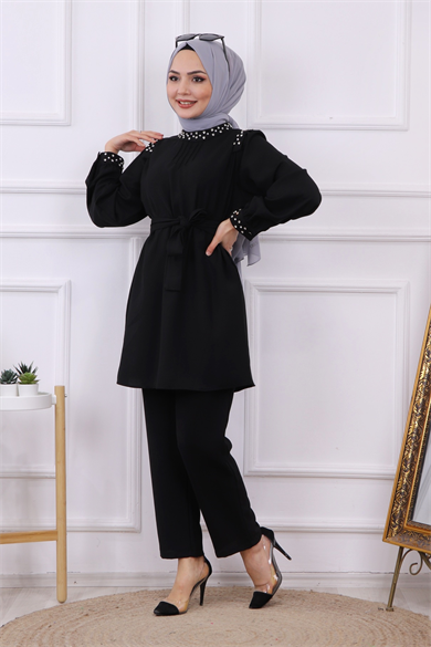 Yakası Ve Omuzu İncili Takım Siyah