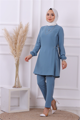 Yanları Bağcıklı Takım 